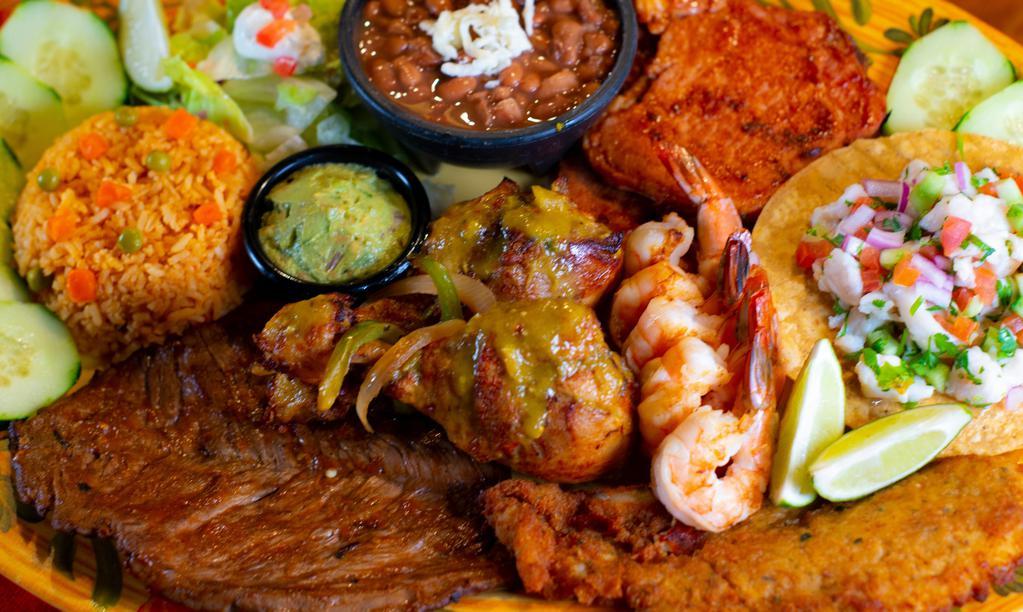 Cielo, Mar y Tierra · Chicken, shrimp, fish fillet & carne asada.