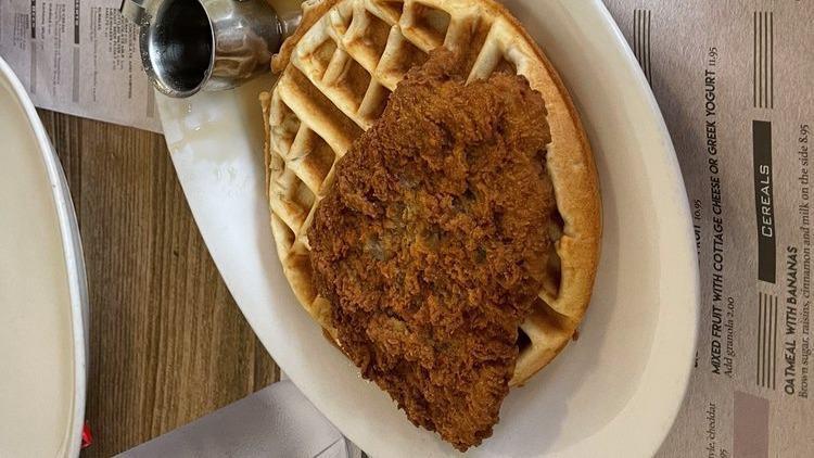 Waffle and fried chicken · Belgian waffle with 4 pieces off fried chicken