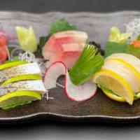 Sashimi Moriawase · 5 types of hand picked sashimi, 2 pieces of each selection