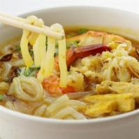 202	Crab Meat And Shrimp With Udon Soup · Banh Canh Cua