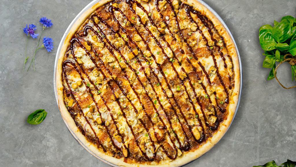 BBQ Sizzle Cluck Pizza · 12