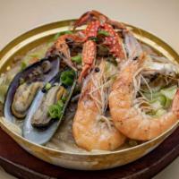 Nagasaki Seafood Jjampong · Pork base noodle soup, shrimp, mussel, cabbage, bean sprout
