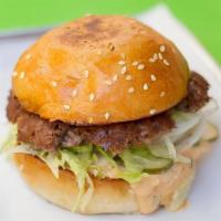 Hamburger · Lettuce, onions, pickles, special sauce