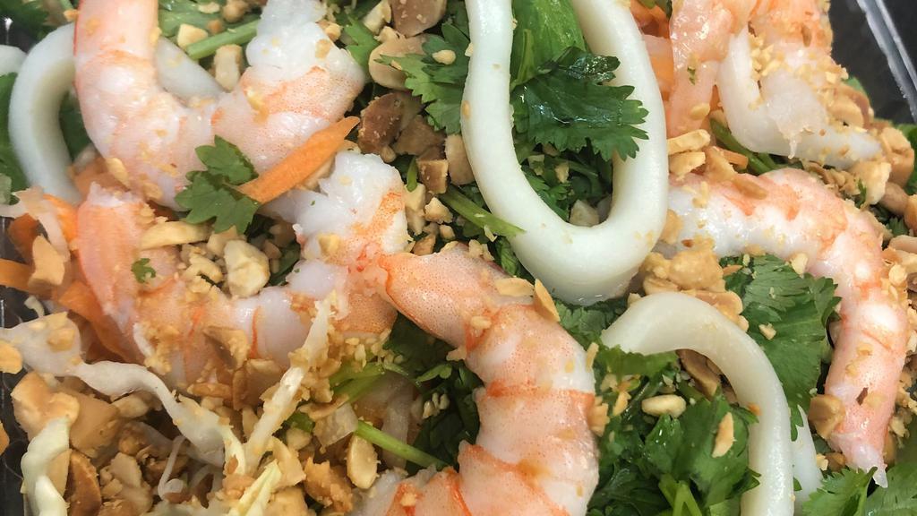 7. Shrimp & Calamari Salad / Gỏi Tôm Mực · 