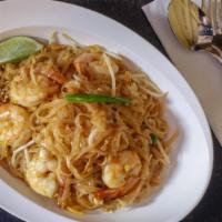 Pad Thai ( Gluten free sauce) · Rice noodle with egg, tofu, been sprout, green onion, lime & crushed peanut.