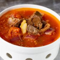 Braised Beef Sirloin with Chili Peppers · Bowl of Braised Beef Sirloin with Chili Peppers 
罐罐香辣牛腩