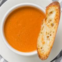Roma Tomato Basil Soup · house made soup served with garlic crostini
(230/380 calories)