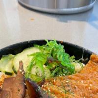 Green Bowl (Vegan) · Shitake mushroom, Inari, seaweed salad, cucumber, fried shallot, jalapeno, edamame, unagi sa...