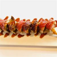 911 Roll · Inside: Tempura shrimp & spicy tuna
Outside: Tuna & unagi
Sauce: Sriracha