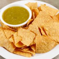 Guacamole Dip with Chips · 