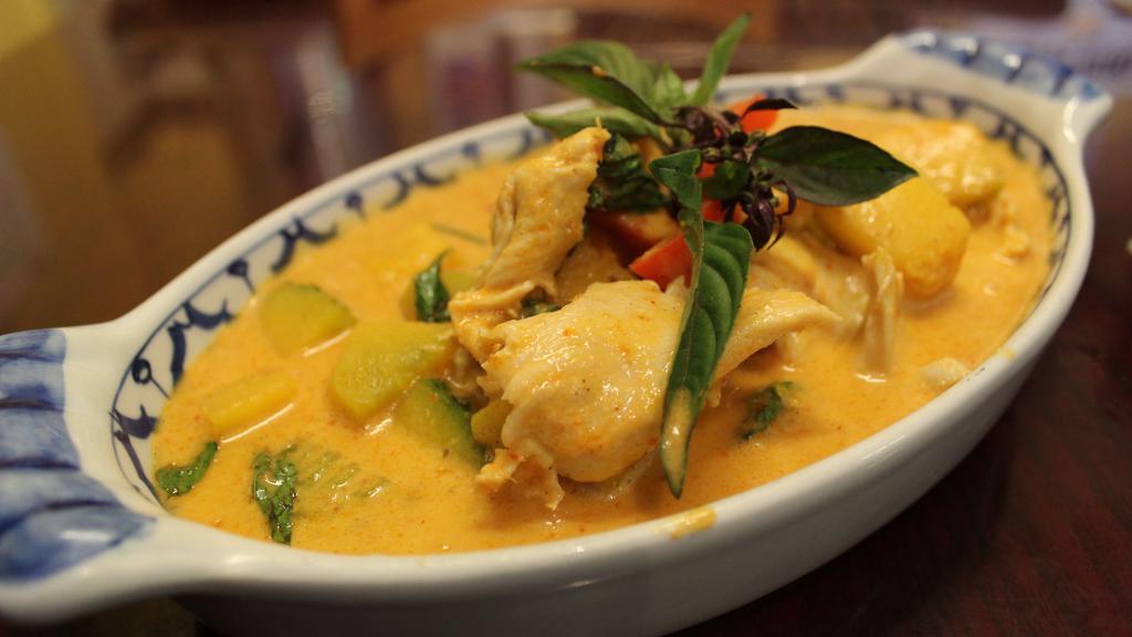 Panang Curry · Mildly Spiced. Carrots, green beans and red bell peppers in panang curry sauce. Serve with jasmine rice
