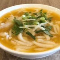 Bánh Canh Cá · Pasta noodle soup with fish fillets.