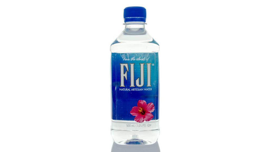 Fiji Water 16.9 oz · 