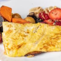 B7- Fresh Omelet Club  · Three cage-free eggs,  Sausage, Tomatoes, Spinach, red Onions and Mushrooms.  (Amount per 45...