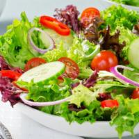 Dinner Salad · Fresh crispy lettuce, olives, tomatoes, and mushrooms