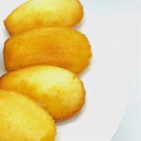 French Classic Vanilla Madeleine · Welcome! Meet your new favorite cake cookie; Sweet'n Crunchy Madeleine. These sweet but not ...