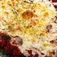Margherita (V) · Mozzarella & tomato sauce