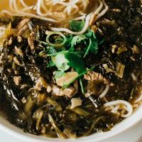 雪菜肉丝面ShangHai Noodle Soup With Snow Cabbage & Shredded Pork · Wheat noodle with out egg , persevered vegetables and shredded pork in freshly broth.


Cont...