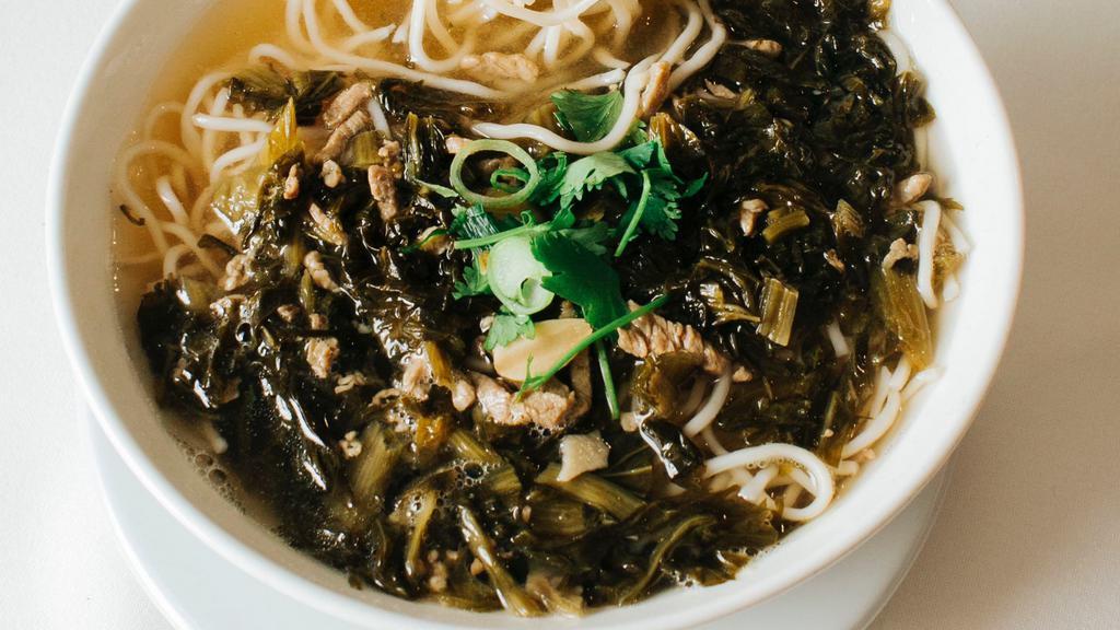 雪菜肉丝面ShangHai Noodle Soup With Snow Cabbage & Shredded Pork · Wheat noodle with out egg , persevered vegetables and shredded pork in freshly broth.


Contain green onion !