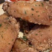 2. Garlic Fried Chicken Wings · Fried chicken wings with garlic seasoning. 5 pieces.