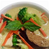 Green Curry · Choice of meat, eggplant, bell pepper and basil in green curry sauce. (without rice)