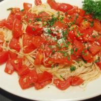 Cappellini Pomodori · Cappellini, fresh tomatoes, garlic & basil.