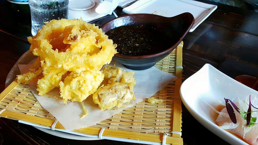 Assorted Mushroom Tempura · Deep fried assorted seasonal mushroom tempura.