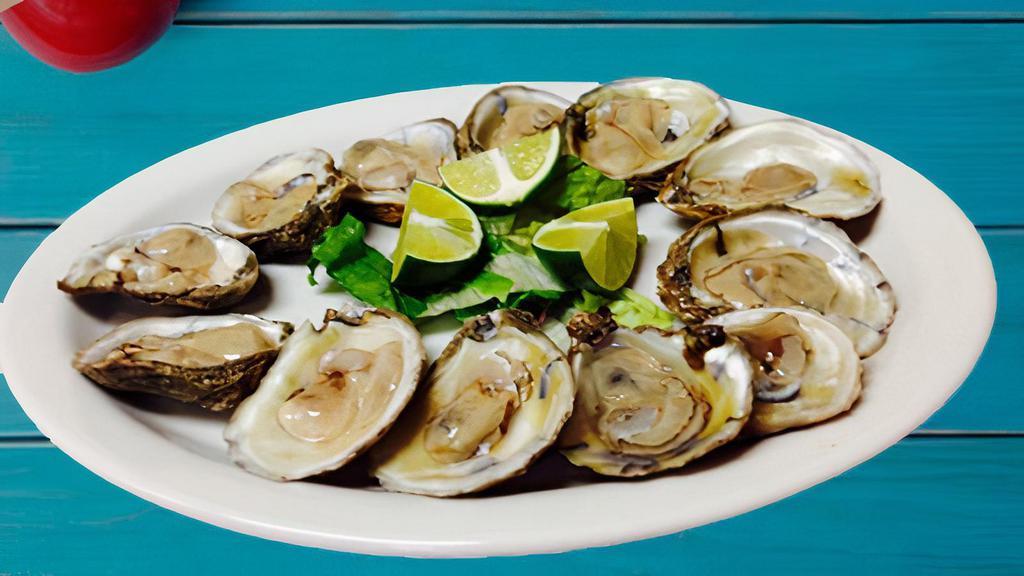 (12) Ostiones · (12) Raw Oysters In Half Shell