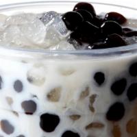 Snow Globe & Pearl Milk Tea · Milk tea with pearl and agar.