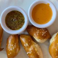 Pretzel Bites · Maldon Flaked Sea Salt, Cheese Sauce & Honey Mustard