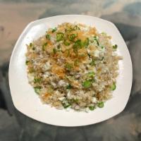 Dried Scallop Egg White Fried Rice 瑤柱蛋白炒飯 · 