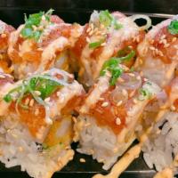 Geisha Roll · [Shrimp Tempura, Macadamia Nuts, Cucumber] 
Spicy Tuna
