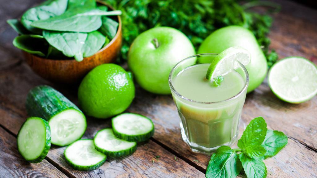 Green Juice · Fresh 20 oz juice made with Spinach, kiwi, green apples, and oranges.