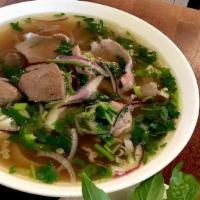 P3. Special Combo Beef Noodle Soup / Phở đặc biệt · 