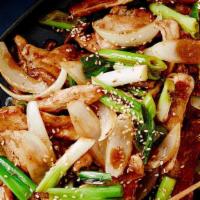 Mongolian Chicken 蒙古鸡 · Hot and spicy.