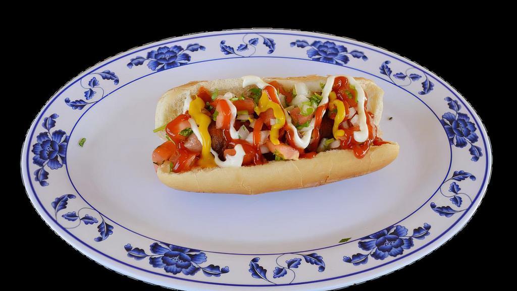 Hot dog  · Pico de gallo
Ketchup
Mostaza
Mayonessa 
Jalapeño
Tocino/Bacon