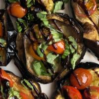 Melanzane grigliate · Grilled eggplant with cherry tomatoes and balsamic glaze