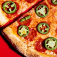 Pepperoni & Jalapeño Pizza (14