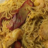 Singapore Fried Rice Noodles 星米 · Spicy Curry with Shrimp, BBQ Pork, Chicken and Vegetables.