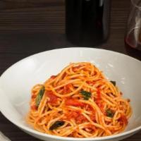 Delfina's Spaghetti Pomodoro · 