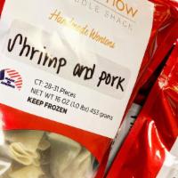 Frozen Wontons (Dumplings) · Wonton Contains: Shrimp & Pork
Typically comes with between 28-32 pieces of wonton per bag. ...