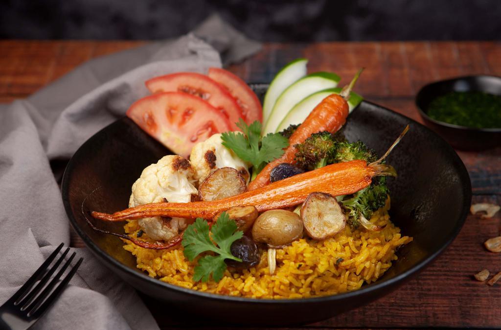 Roasted Vegetables Biryani Rice · Roasted Vegetables, Puffed Turmeric Curry Rice, Cucumber, Fried Shallot, Cilantro, Tomato and Sweet Ginger Garlic Sauce
vegetarian, gluten-free