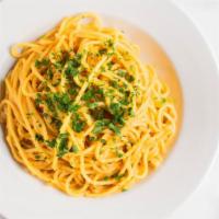 Garlic noodle · Simply noodle w/ garlic sauce