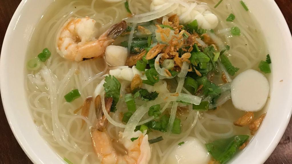 N2. Seafood Noodle Soup · Mì/ Hủ Tiếu Hải Sản. Shrimp, calamari, scallops, fish balls & shrimp balls