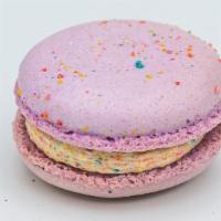 Fruity Cereal · Fruity Pebble Flavored Macaron