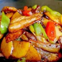 8. Griddle Cooked Pork with Pepper 干锅五花肉 · Spicy.