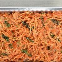 ❤Half Tray Spaghetti Pomodoro · Serves 6-8 People