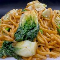 ShangHai Style Noodle 上海粗炒麵 · 
