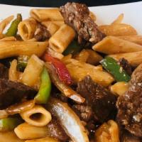 Nui Xào Bò · Sweet and sour beef pasta