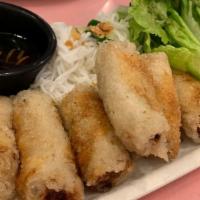 121. Chả Giò Chay / 齋春卷 · Deep-fried vegetable imperial roll.